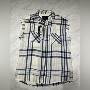 -Rails- Sleeveless Button up! XS
